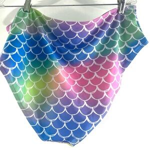 🌹NWOT Plus Size 4x Blue and Green Mermaid Scale Bikini with Shimmery Finish